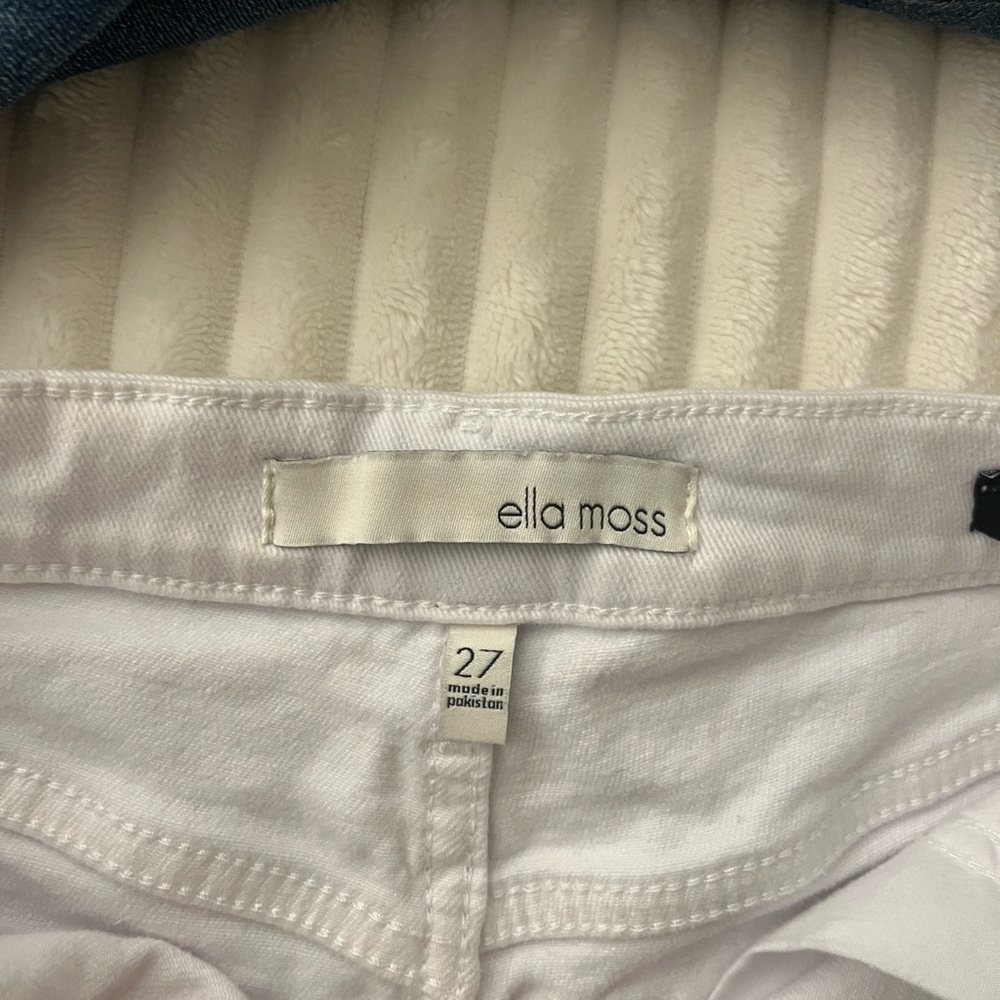 Ella Moss Shorts one denim, one white size 27 and 26 cuffed midi short high rise - Picture 2 of 6